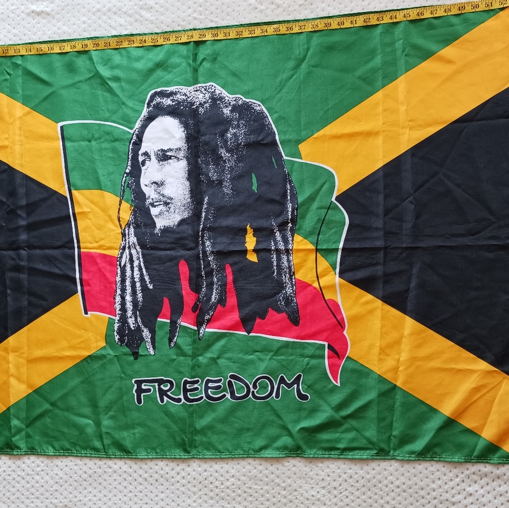 Vintage Bob Marley tapestrie Flag 3x5 wall size - Picture 6 of 7